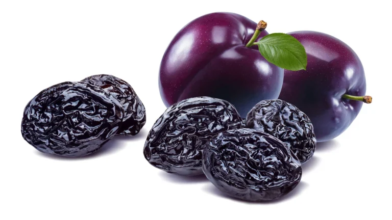 🟣 Prunes (Dried Plums): The Sweet Secret to a Healthy Gut, Brain & Body